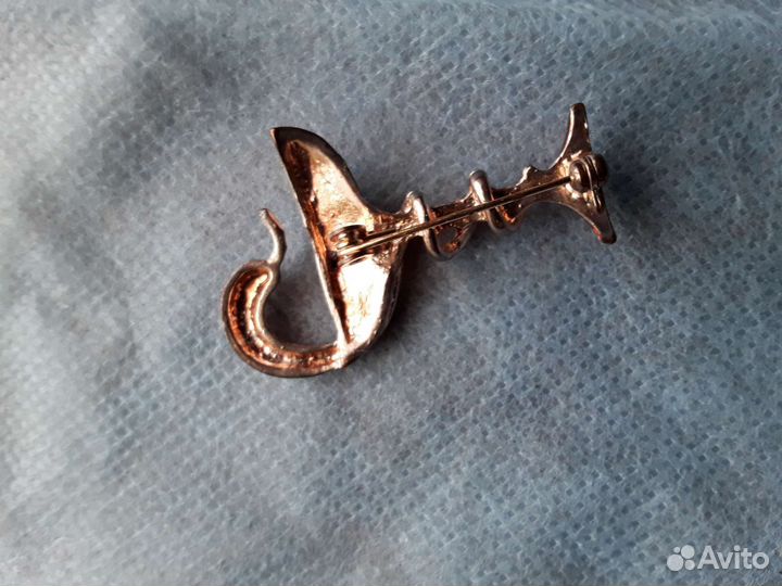 Знаки ромбы,медали,кол.спички,брелок