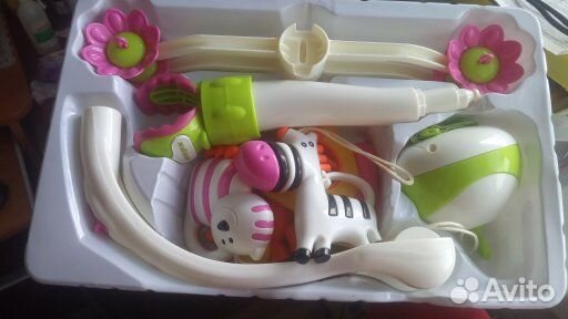 Музыкальный мобиль на кроватку