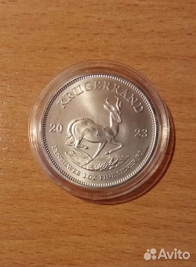 Серебряные инвестиционные монеты разных стран