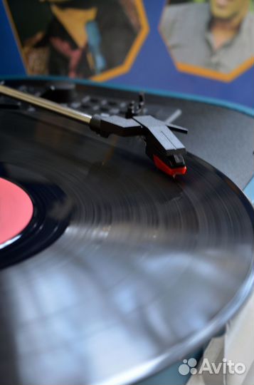 Виниловый проигрыватель Alive Audio vintage