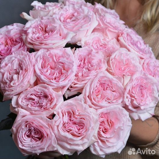 Букет из пионовидных роз