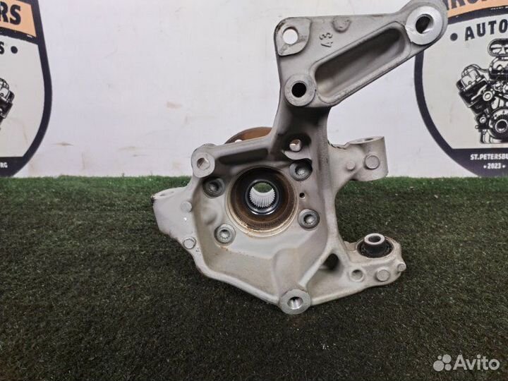 Кулак поворотный задний левый Volkswagen Tiguan