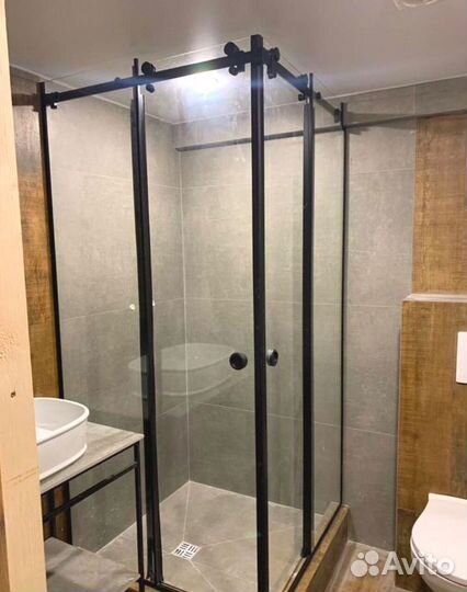 Душевые стеклянные перегородки