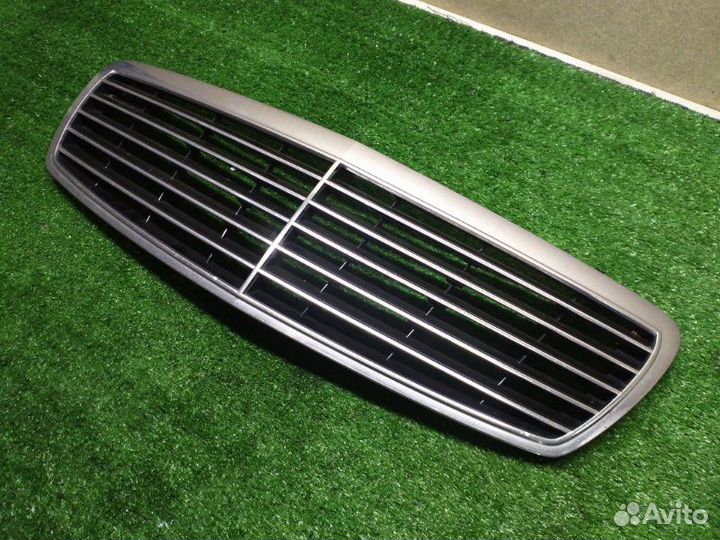 Решетка радиатора Mercedes E-Class W211 ом646.961