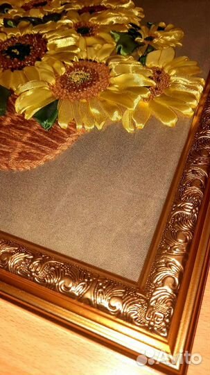 Картина вышитая лентами