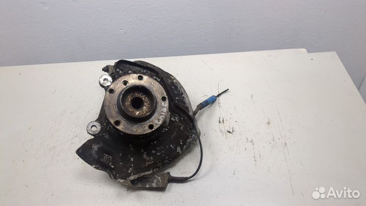 Ступица (кулак, цапфа) правая передняя BMW 5 E39