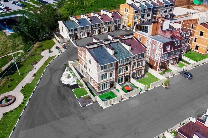 Таунхаус 91 м² на участке 1 сот.