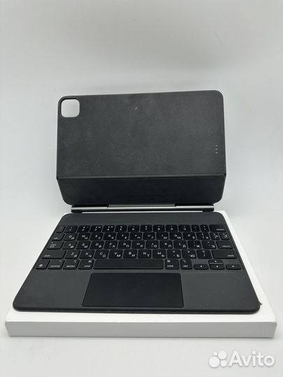 Чехол-клавиатура Apple Magic Keyboard 11