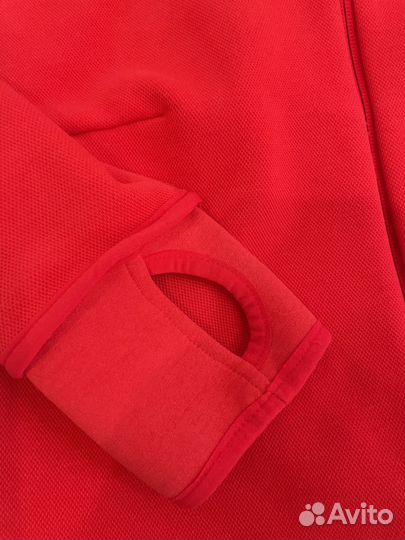 Спортивная куртка adidas женская М