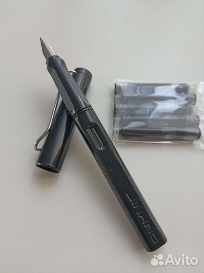 Перьевая ручка Jinhao