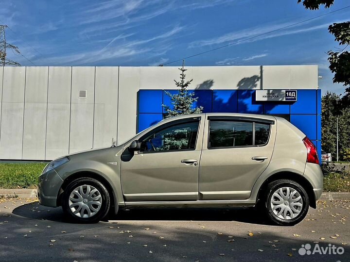 Renault Sandero 1.6 AT, 2011, 133 450 км