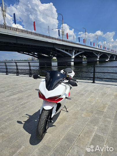 Электромотоцикл Ducati Panigale 5000вт 80Аh Li-ion