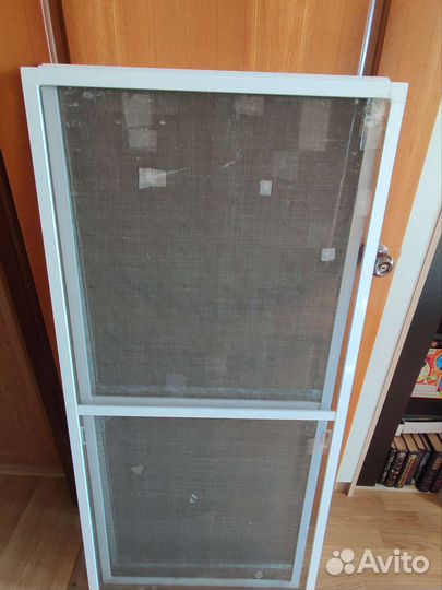 Антимоскитная сетка на окно