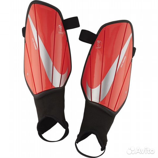 Футбольные щитки Nike Charge (новые)