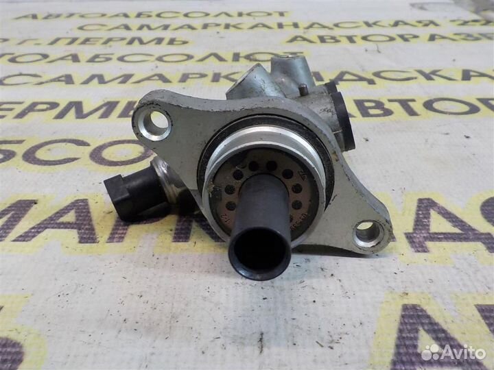 Цилиндр тормозной главный Volkswagen Touareg I (7