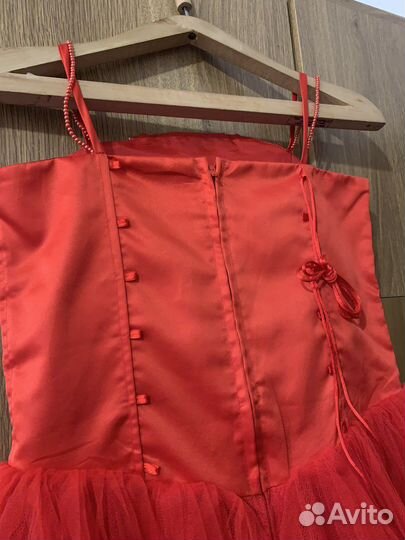 Платье нарядное