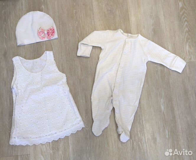 Комплект на выписку для девочки