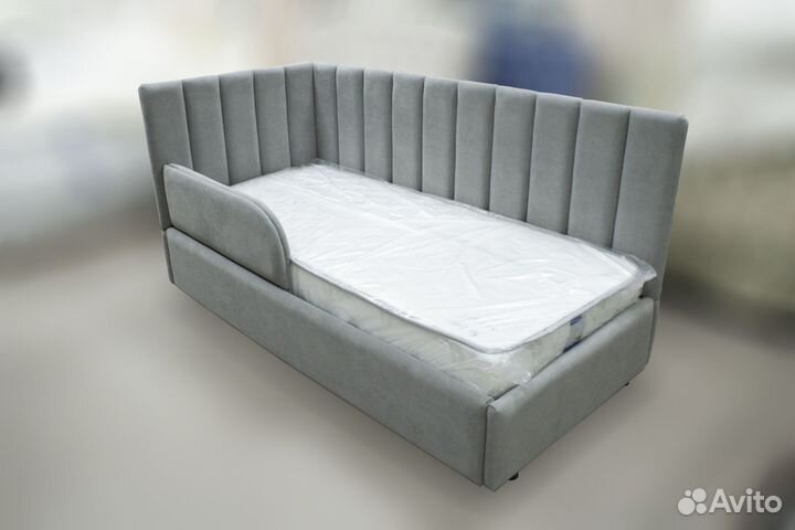 Детская кровать «Волна»+ с бортиком