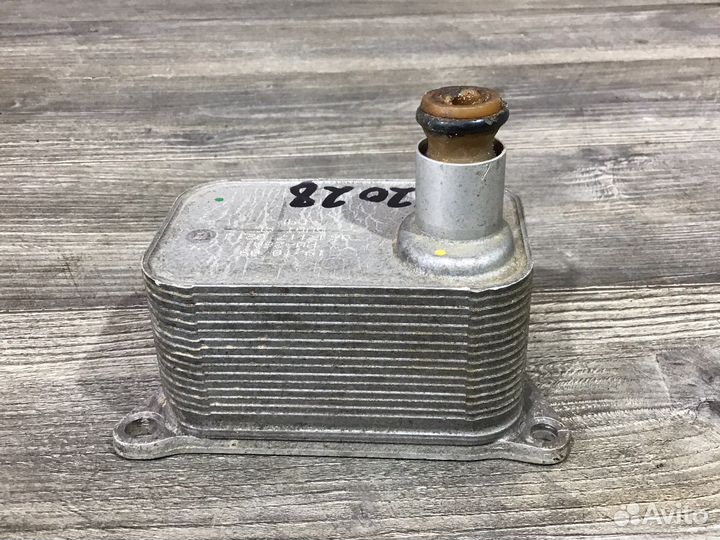 Радиатор масляный Audi Volkswagen Skoda