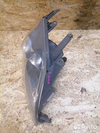 Фара правая галоген Ford Fiesta MK5 1.6
