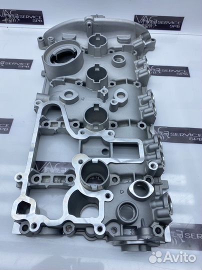 Новая клапанная крышка (клапанная) 2.0 VAG CDN CAE