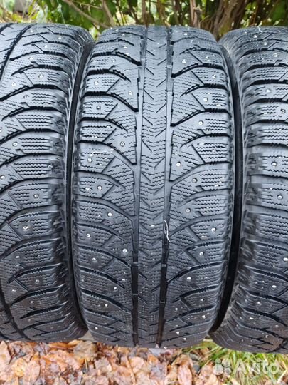 Bridgestone Ice Cruiser 7000 215/60 R16 95T