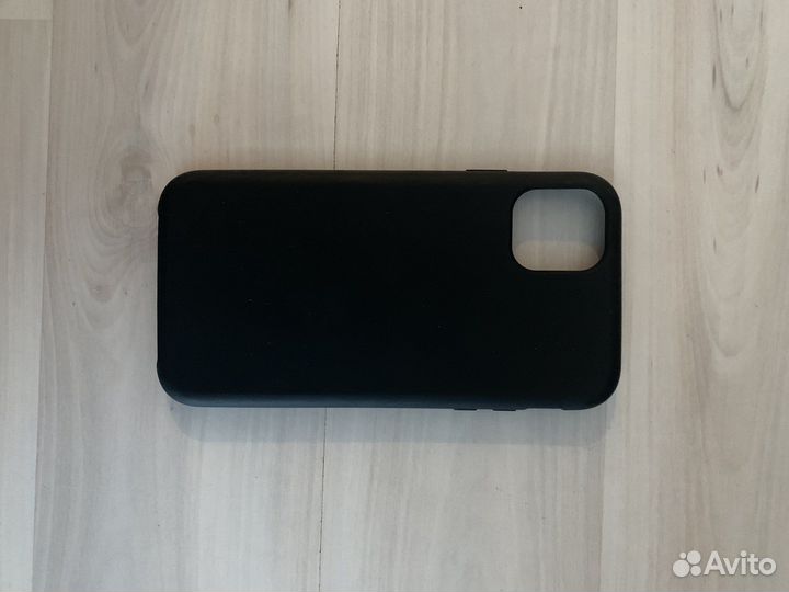 Чехол на iPhone 11