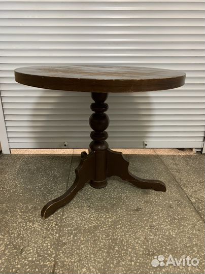 Журнальный столик. Массив