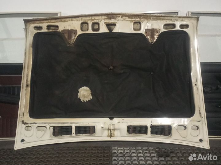 Капот на ваз 2106