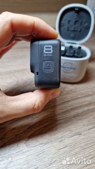 Продаю экшн камеру GoPro 8 Hero Black