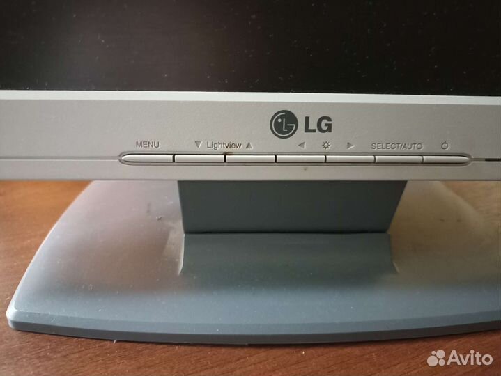 Монитор LG flatron