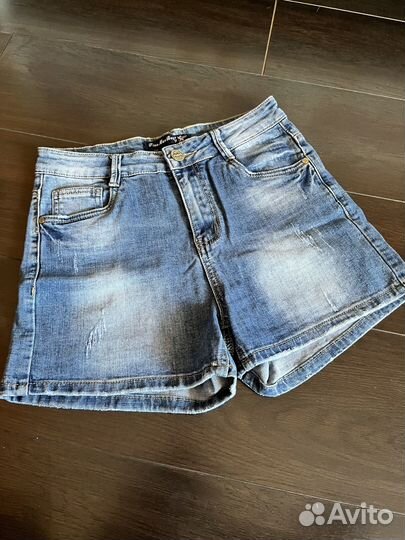 Шорты 44 р