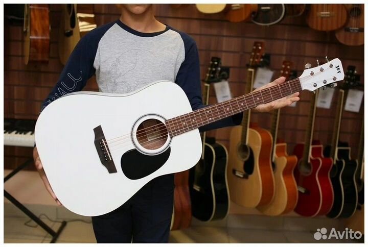 Гитара акустическая белая