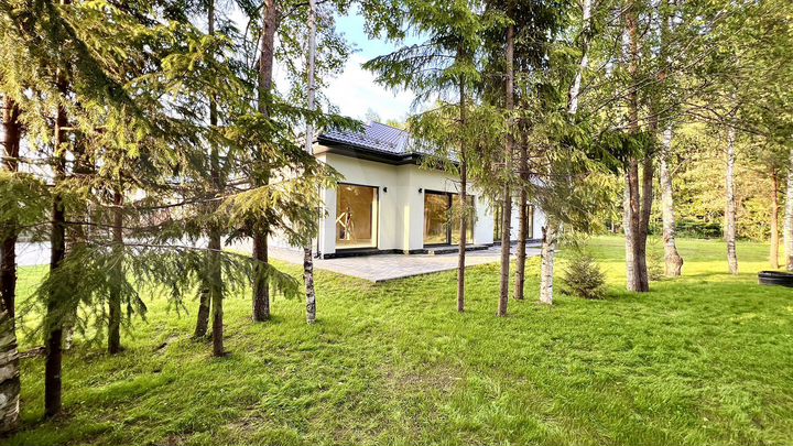 Дом 212 м² на участке 18 сот.