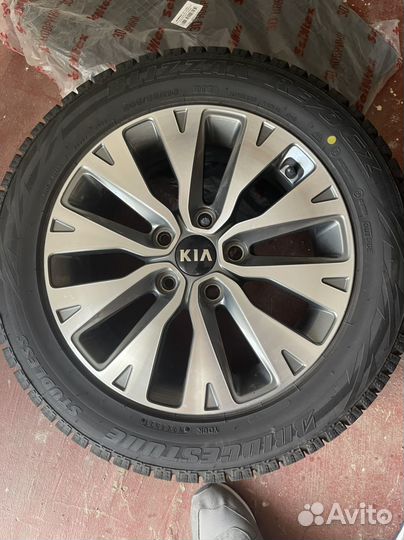 R16 Bridgestone Blizzak Revo GZ 205/55, PCD 5x114.3 DIA 57.1