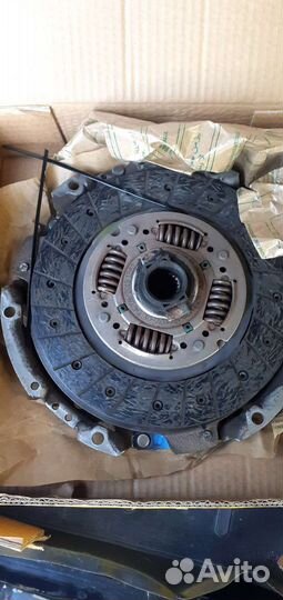 Продается сцепление на ладу иксрей, весту