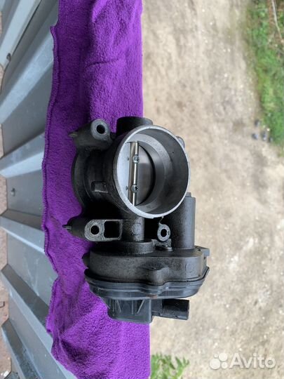 Дроссельная заслонка Ford Focus 2 1.8