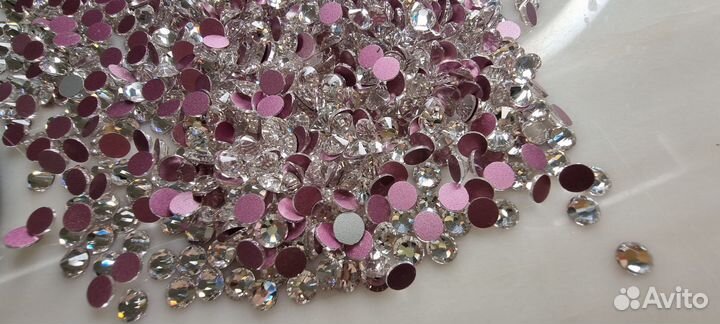 Продам стразы кристал белый