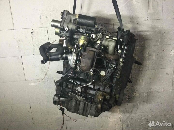 Двигатель Mitsubishi Carisma 2004 F9Q2 1.9