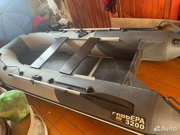 Лодка с мотором