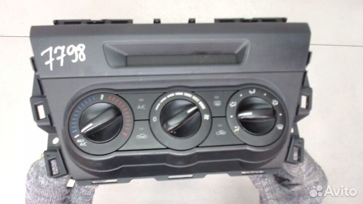 Переключатель отопителя Mazda 3 (BM), 2016