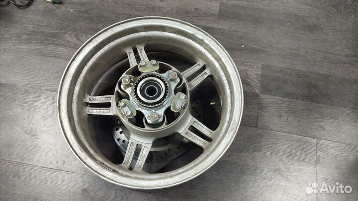 Колёсный диск задний Burgman 650