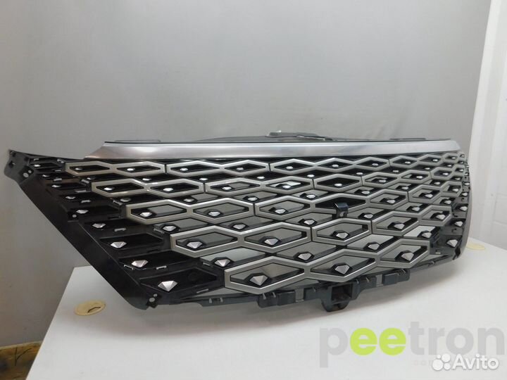 Б/У Б/У Решетка радиатора б/у Отремонтированы неб