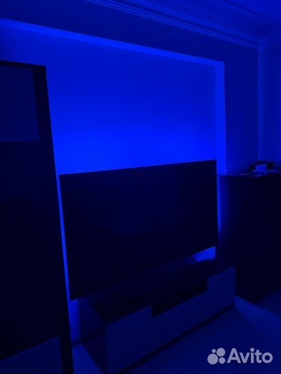 LED-телевизор Philips (177 см) с подсветкой