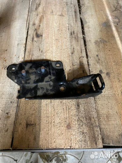 Б/У Крепление сиденья (рельсы, кронштейн) задний