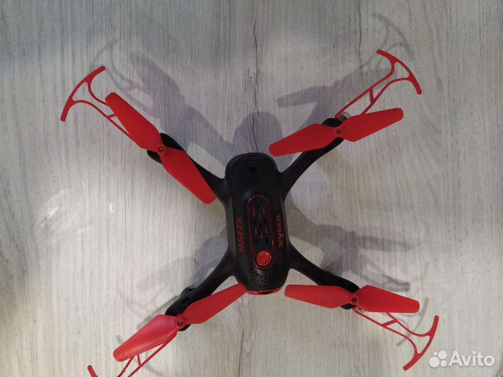 Квадрокоптер Syma X225W с Камерой