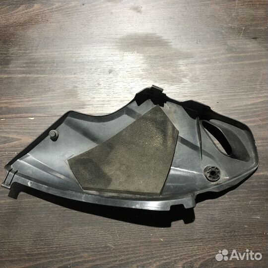 Левый пластик для Honda CB600F Hornet 07-12