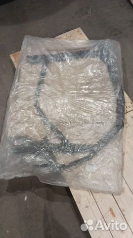 Уплотнитель стекла двери Audi A8 (D4) III рест