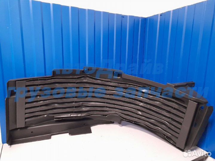 Задняя часть переднего левого крыла MB Actros MP1