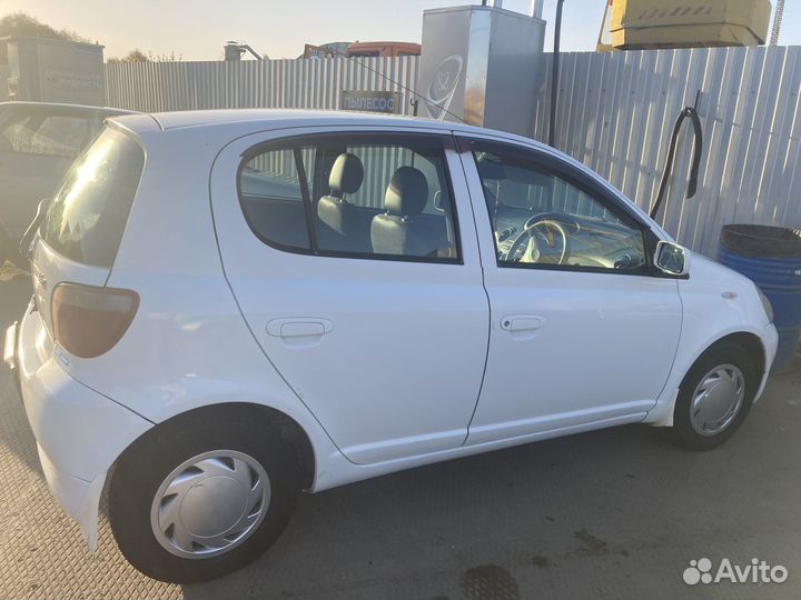 Toyota Vitz 1.0 AT, 2001, 213 500 км